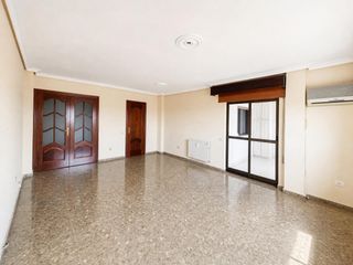 Etagenwohnung in Centro. Centro de cáceres