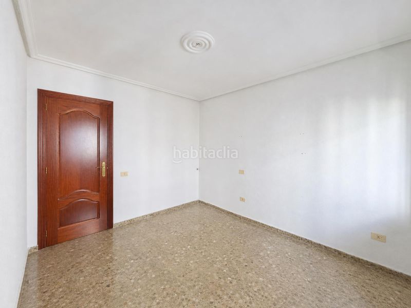 Foto ef2ade21-a85c-43bf-933e-5c13660828e0. Pis amb aparcament a Centro Cáceres