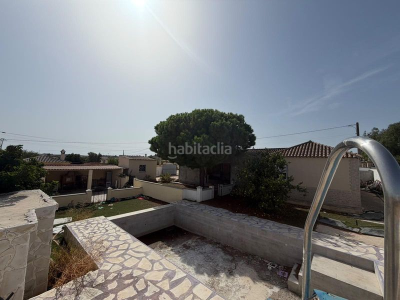 Foto ebaaa83b-5773-488a-bea9-faaf77ab8629. Chalet with pool in Los Franceses - La Vega Chiclana de la Frontera