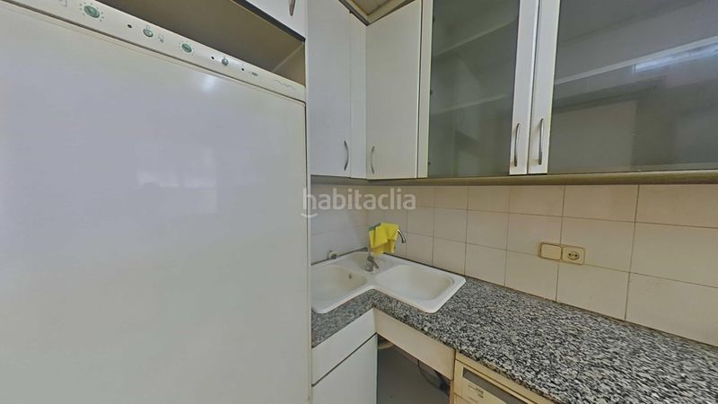 Foto 3bd391ca-21b8-4e46-85e9-f66ca16be7c9. Pis a Guinardó Barcelona