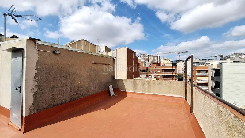 Foto 46b641c5-753f-48e3-86f7-e280aefa928d. Pis amb calefacció aparcament a Sants-Badal Barcelona