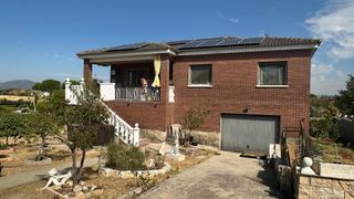 Chalet in Escalona. Casa independiente de 2 plantas de 175 m2