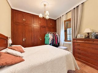 Chalet in Torre de Santa María. Torre de santa maría