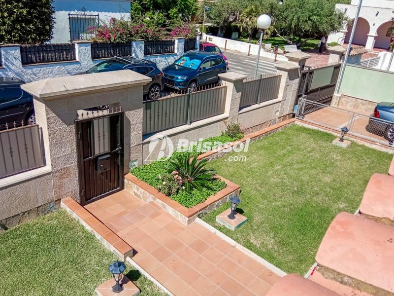Foto 261271ee-d2b5-4178-9695-aa3559fb8d7e. Casa con riscaldamento parcheggio in Vilafortuny Platja Cambrils