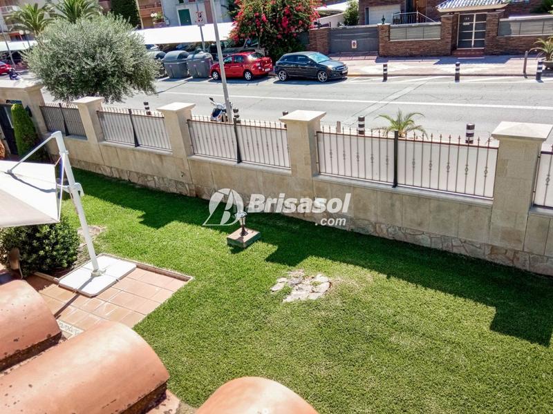 Foto 62a4105d-4e10-4611-8bd2-c04502cc5583. Casa con riscaldamento parcheggio in Vilafortuny Platja Cambrils