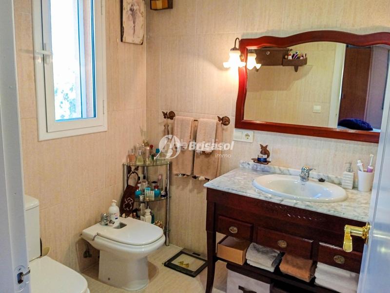 Foto a8e11a82-80d7-4e49-9b36-3b6a1f7a0126. Casa amb calefacció aparcament piscina a Els Ametllers Cambrils