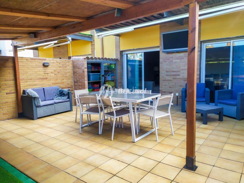 Foto 85081761-a937-4e4b-9460-f83602d4f33a. Reihenhaus mit heizung parking pool in Els Ametllers Cambrils