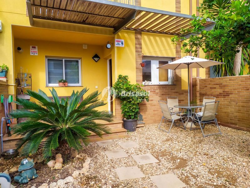 Foto e9744691-7aea-4405-9245-0bd31ba40035. Casa adossada amb calefacció aparcament piscina a Cambrils