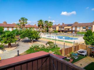 Semi detached house  Carrer berna. Cambrils  espectacular casa adosa en vilafortuny
