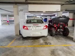 Car parking in Port - Horta de Santa Maria
