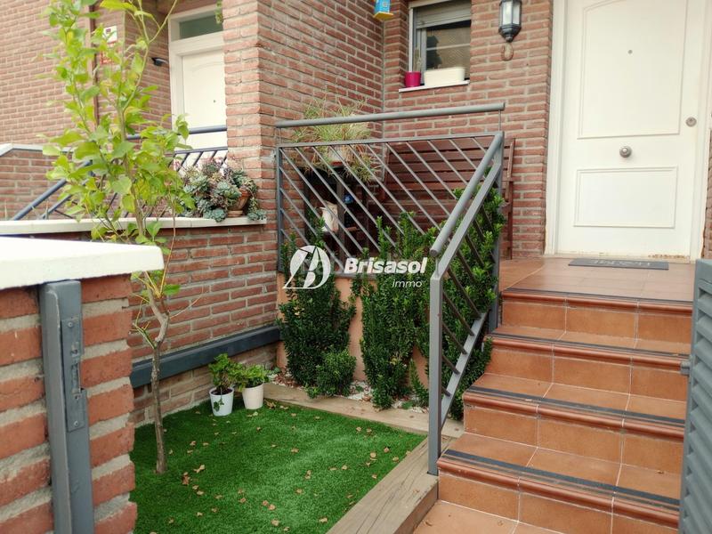 Foto 299de2d5-96dc-46e0-8e83-30d2e9321f9d. Casa bifamiliare con riscaldamento parcheggio in Jardins de Vilafortuny - Mas d'en Bosch Cambrils