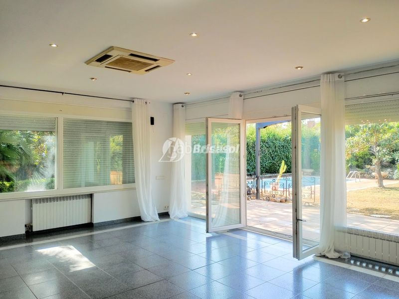 Foto 164c5064-88bd-4302-87cd-2f166326735a. Casa amb aparcament piscina a Els Tallats - Mas Olivé Cambrils