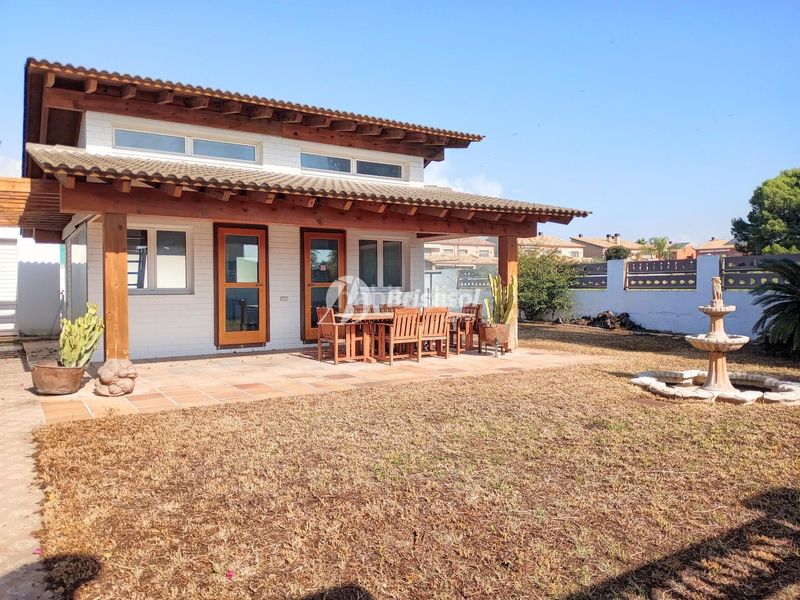 Foto 8575431d-7241-42f9-884c-2f832d38cc10. Casa amb aparcament piscina a Els Tallats - Mas Olivé Cambrils