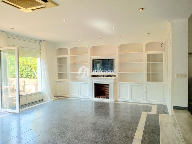 Foto 9518f7e3-2300-474d-a657-e48e433f761e. Casa amb aparcament piscina a Els Tallats - Mas Olivé Cambrils