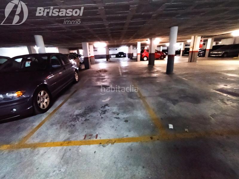 Foto 8802dc32-f5bb-4300-86cb-92dbd7e487e3. Parking voiture dans Centre Reus