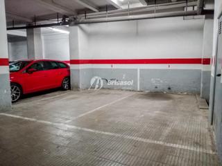 Aparcament cotxe a Centre. Reusplaza de parking doble con dos trasteros incluidos en venta