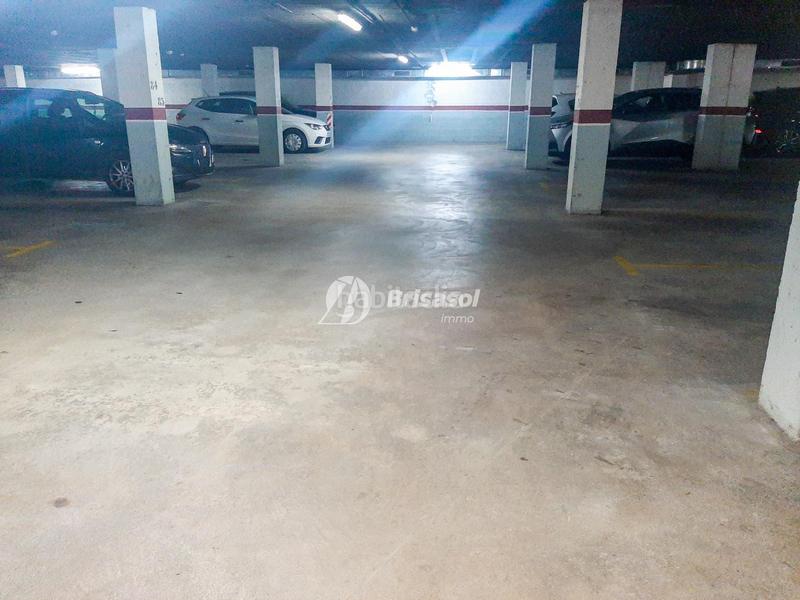 Foto 94b34486-d8c5-40a0-93b9-79bbc3074447. Alquiler parking coche zona centroplaza de parking en alquiler en Reus