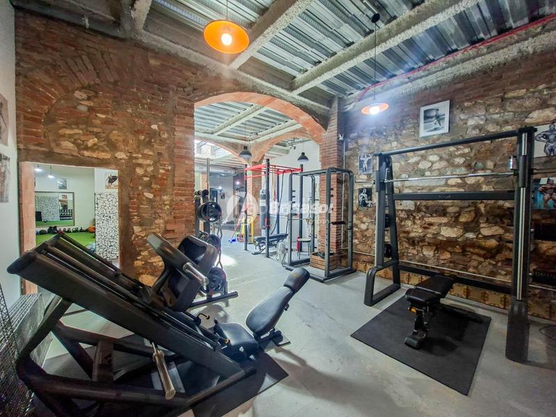 Foto 39bc914c-7940-4f42-848f-c329a527a19c. Local comercial  en venta en zona centro en Reus