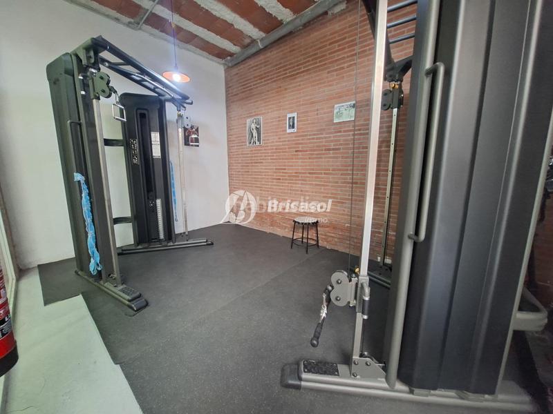 Foto 3df201ff-533a-4f81-8aa1-4d2a8213e2aa. Local comercial  en venta en zona centro en Reus