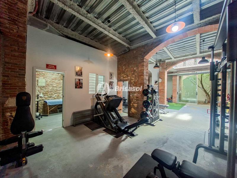 Foto 5d6f8c19-d02c-4594-9f21-11db7d7ca96a. Local comercial  en venta en zona centro en Reus