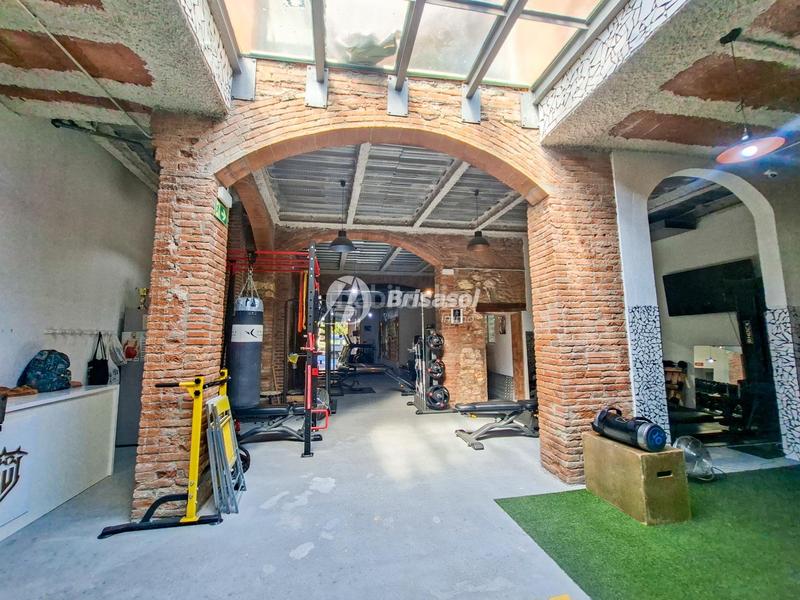 Foto 6783a402-711f-481a-b985-eb974b9898fc. Local comercial  en venta en zona centro en Reus