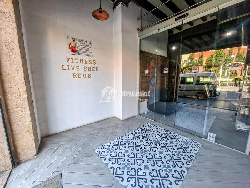 Foto 93c4bb90-fdcc-42d4-a552-3a4c46f88b75. Local comercial  en venta en zona centro en Reus