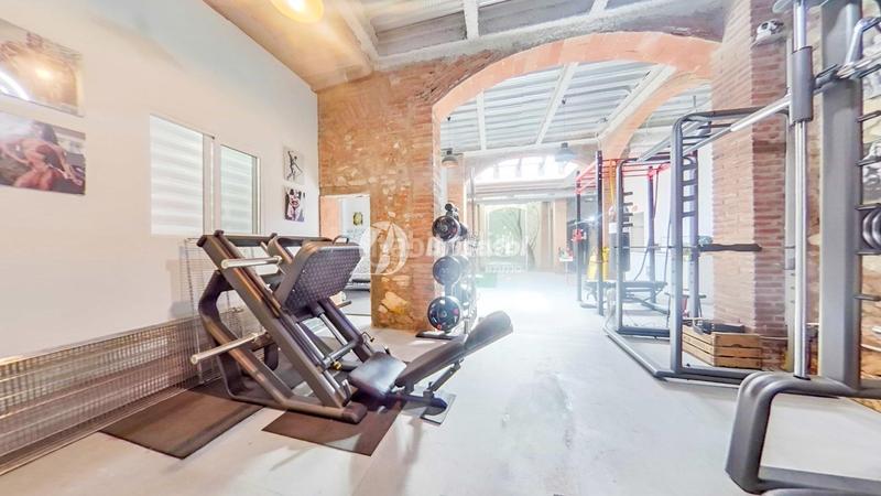 Foto 9cb8e1be-0c00-456a-960a-0fd5c9544754. Local comercial  en venta en zona centro en Reus