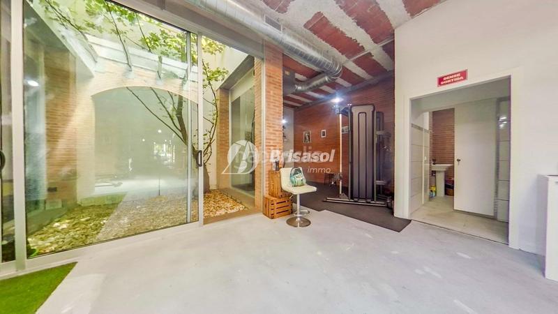 Foto b4134a41-03a9-47cf-8519-227596d9a9cb. Local comercial  en venta en zona centro en Reus