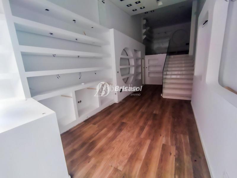 Foto c33e02a9-1eef-475b-a796-f8c43174c0f6. Alquiler local comercial local de alquiler en el centro en Reus