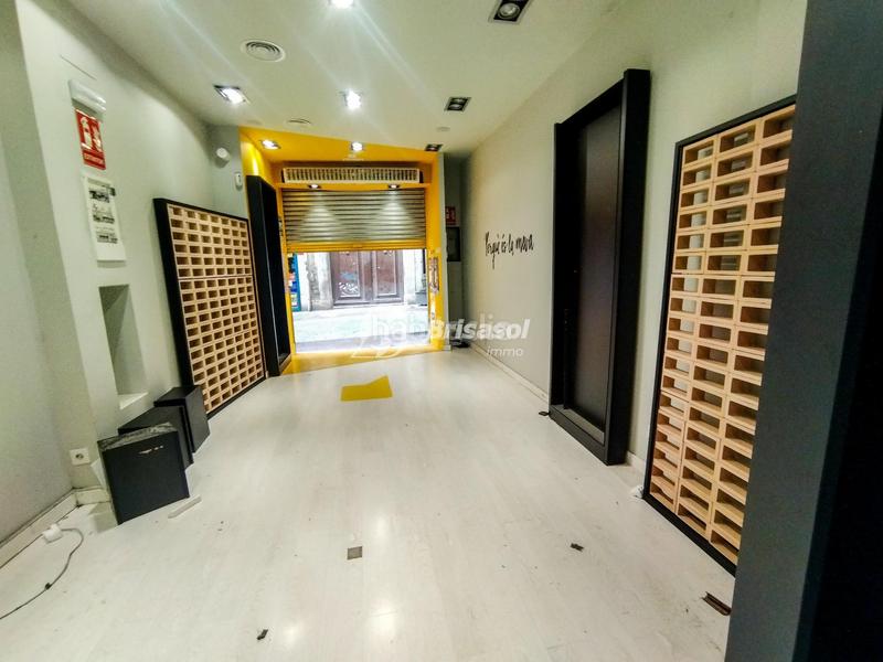 Foto c8c30359-a8c3-42f6-a416-1fe94b3ea120. Location local commercial dans Centre Reus
