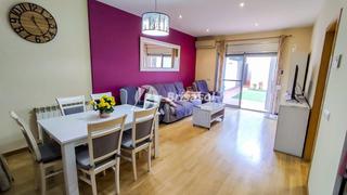 Maison jumelée à Morell (El). El morelladosado en venta de 4 habitaciones