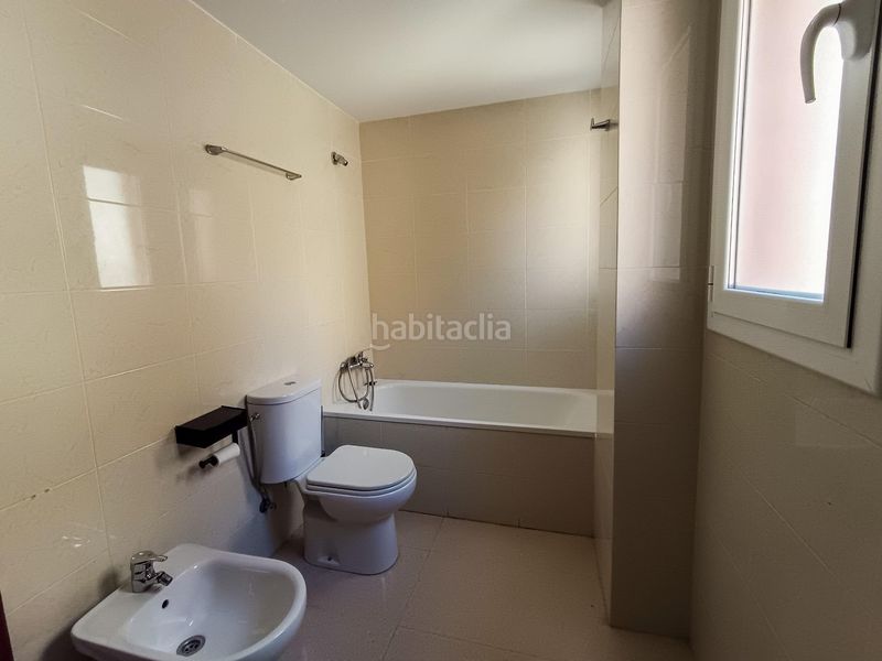 Foto 408cb140-c457-4010-94c8-fd9a181ca78d. Pis amb aparcament a Mestral Reus