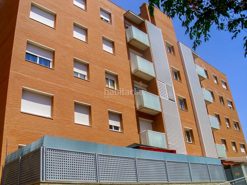 Foto ca4b1037-1d15-45df-a0cf-7c9fb1960bbd. Pis amb aparcament a Mestral Reus