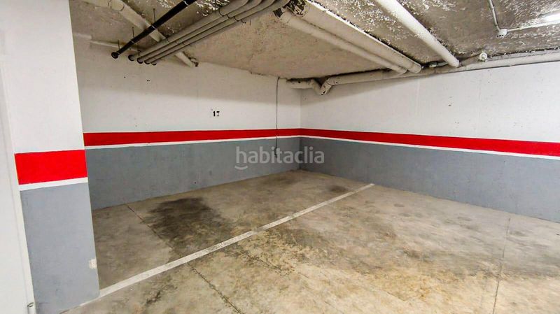Foto 71d6a6e8-3ba9-4eca-88d6-46fff66d4202. Aparcament cotxe a Ponent Reus