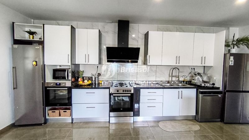 Foto ef469ef2-2ba7-4c87-b5df-7f1a90eb7564. Casa a Almoster