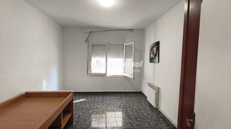 Foto 7707beb2-1fed-42e3-a101-c4c1a472d653. Casa amb calefacció a Ponent Reus
