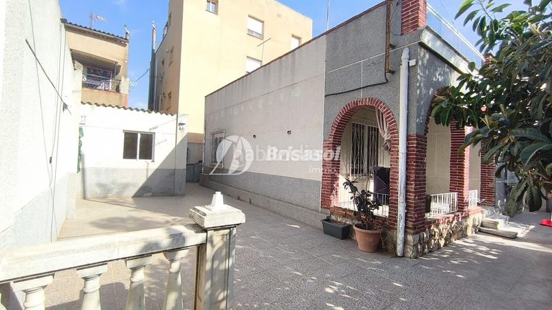 Foto 88d79522-46b7-4a1c-8e24-24f63979a744. Casa amb calefacció a Ponent Reus