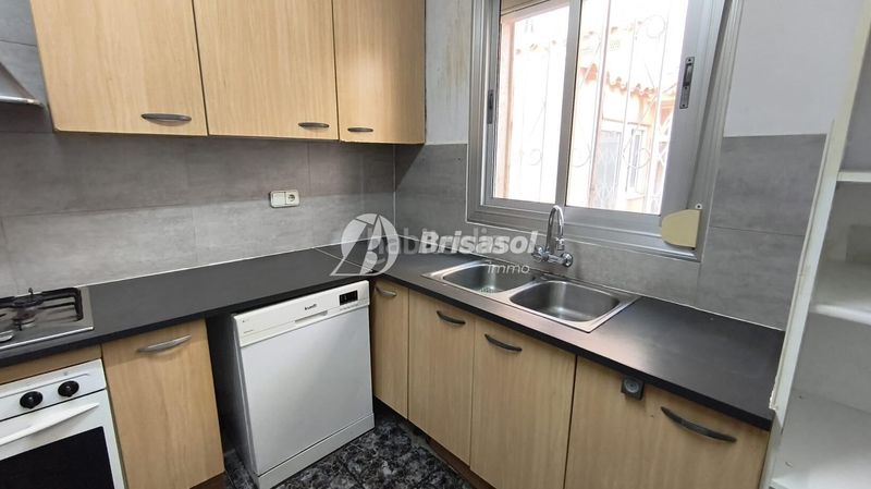 Foto eb8cbaf9-2f1a-4bdd-8cbf-86de9bad9be6. Casa amb calefacció a Ponent Reus