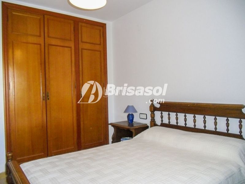 Foto 6b8341bb-21ac-4a85-9882-ed56cfd2f5b8. Apartament amb aparcament a pla de maset - cap de Salou Salou