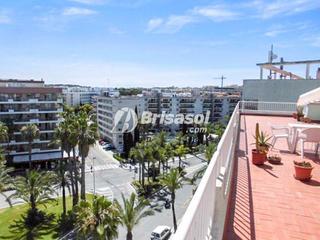 tic  Plaza europa. Salou   tico en venta con plaza de parquing.