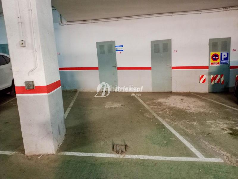 Foto 30ab0c52-2dc3-4e44-adc6-2cd8cea877a6. Parking voiture dans Mar i Camp - Platja dels Capellans Salou