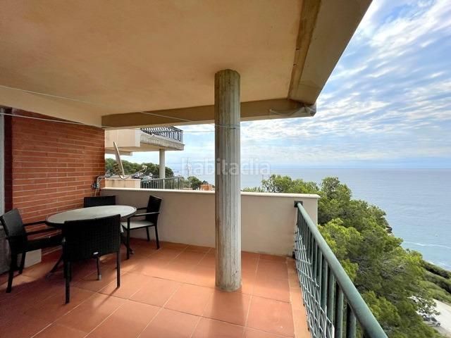 Foto c83aea7e-f16c-4242-a64a-464662217a6d. Pis a pla de maset - cap de Salou Salou