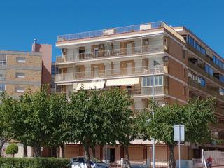 Pis a La Pineda. La pineda. apartamento con piscina junto a la playa