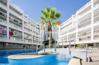 Piccolo appartamento in Plaça Europa - Port Aventura. Apartamento con piscina comunitaria y licencia turistica