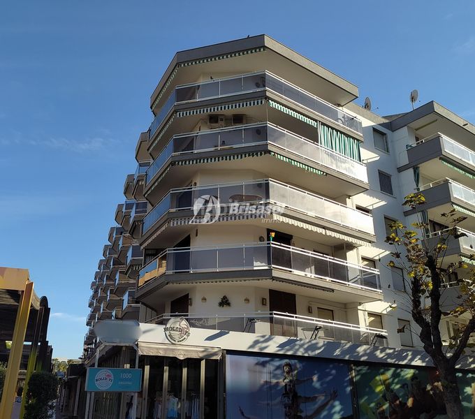 Foto 06676174-5944-45a7-97de-2e7bdd0cc1b7. Apartament a Mar i Camp - Platja dels Capellans Salou