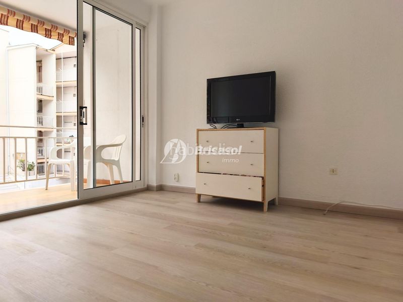 Foto b20c7c83-350b-43d9-99a0-d049b9a754a0. Apartament amb piscina a Mar i Camp - Platja dels Capellans Salou