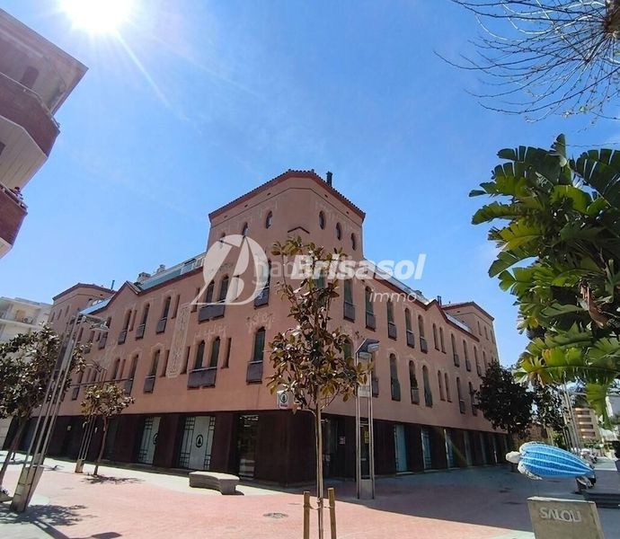 Foto b1415d53-1904-4bc5-add8-c37334b28430. Pis amb aparcament piscina a Platja de Ponent Salou