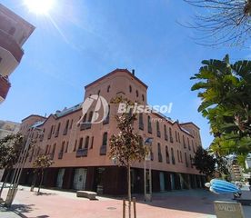 Pis  Carrer de joan miró. Vivienda al lado del paseo miramar y con todo a vuestro alcance.