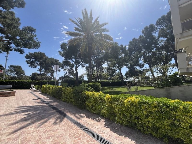 Foto 19a3be03-4683-41bb-9a6d-a0b62f8f0824. Pis amb piscina a Mar i Camp - Platja dels Capellans Salou