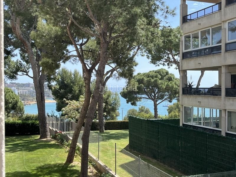 Foto a686b5a4-9973-4dab-a065-80c0c3ce899a. Pis amb piscina a Mar i Camp - Platja dels Capellans Salou